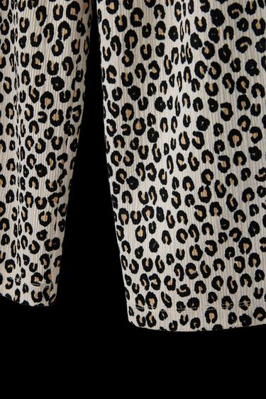 HOSE MIT STRUKTURMUSTER, GÜRTEL UND TIERPRINT - Leopardenprint von Zara