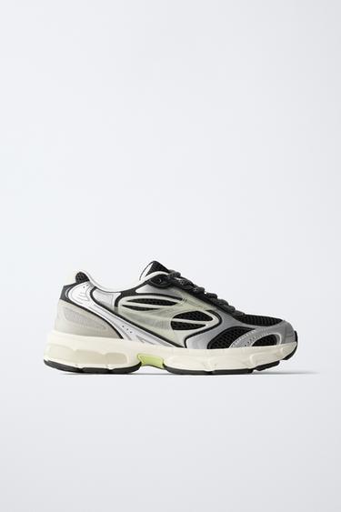 ZAPATILLA DEPORTIVA REJILLA - Negro de Zara