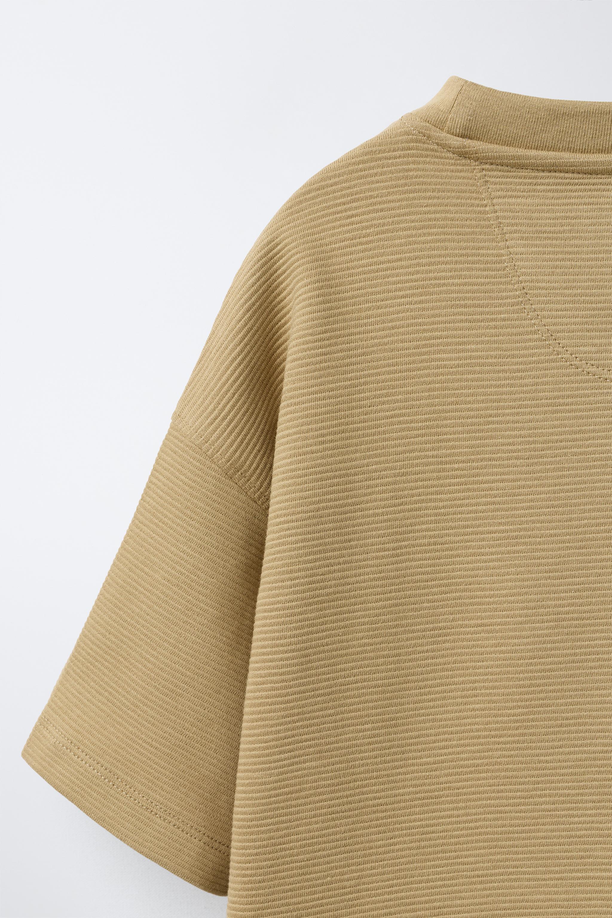 T-SHIRT OTTOMAN AVEC PIÈCE