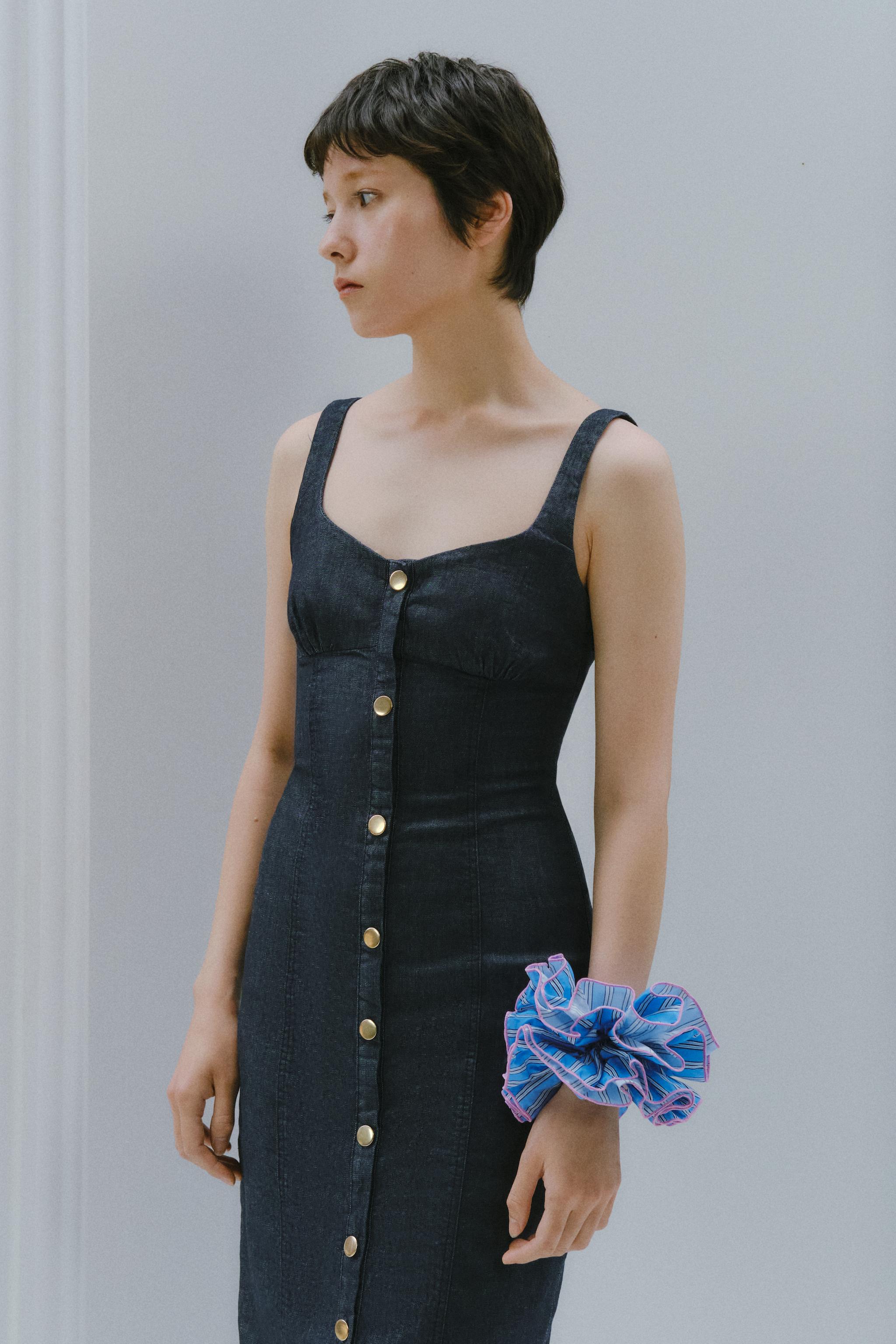 スペイン発送 ZARA Z1975 ストラップデニムミディドレス 限定！ Z1975 デニムミディ丈ストラップワンピース - ブルー | ZARA