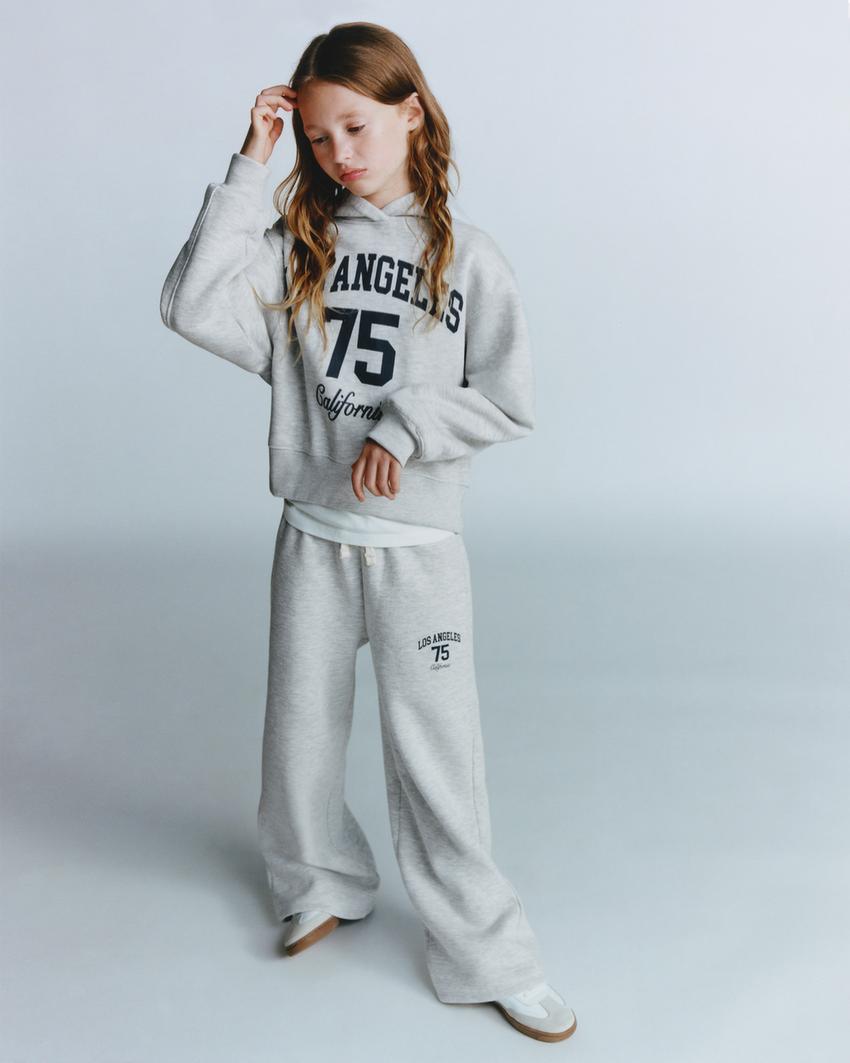ZARA kids ジャージセットアップ 剥ける