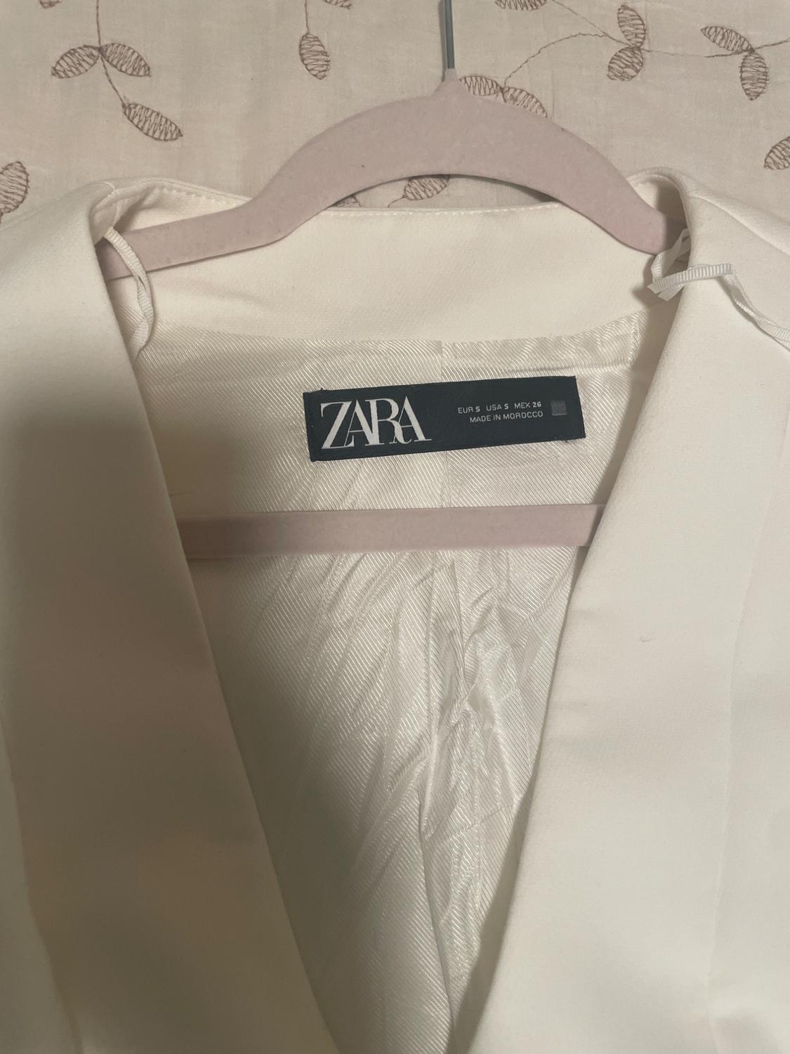 TAILORED SHORT WAISTCOAT - Image 2
