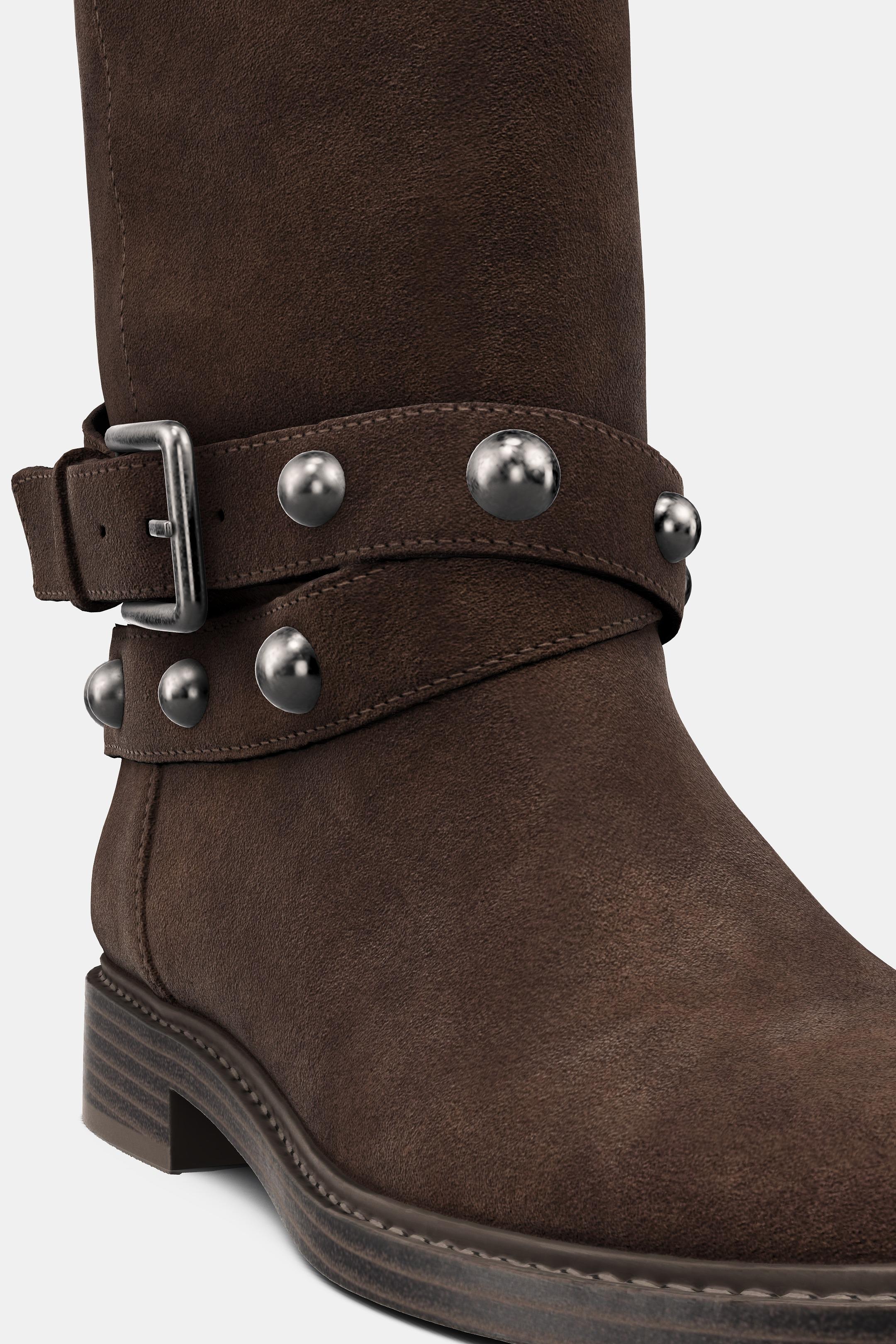 スタッズ付きスプリットスエードショートブーツブラウンZaraのスタッズ付きスプリットスエードショートブーツ - ブラウン 