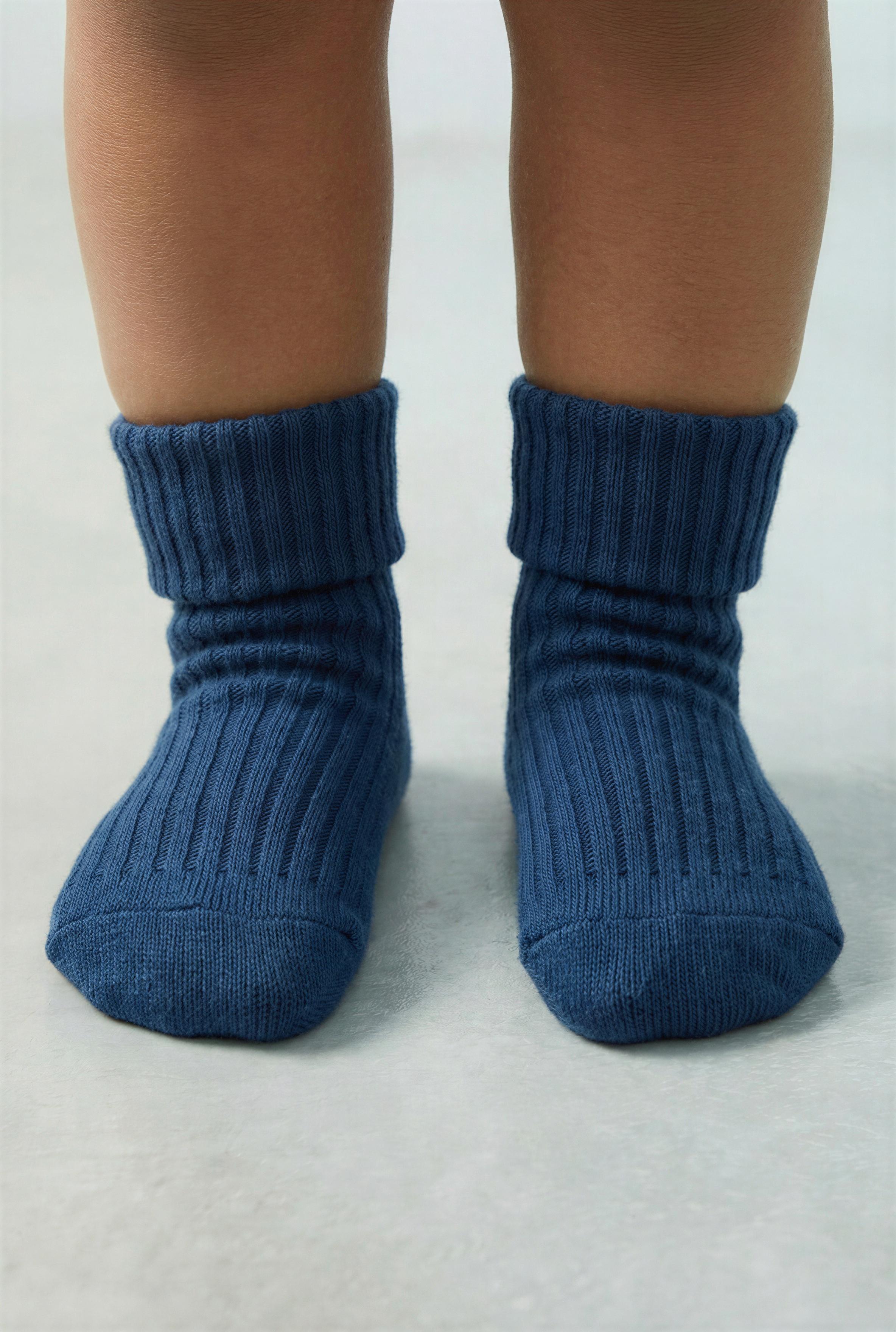 FOUR-PACK OF SOCKS VARIOUS COLORS