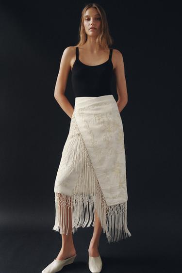 {navn} - {farge} for Zara
