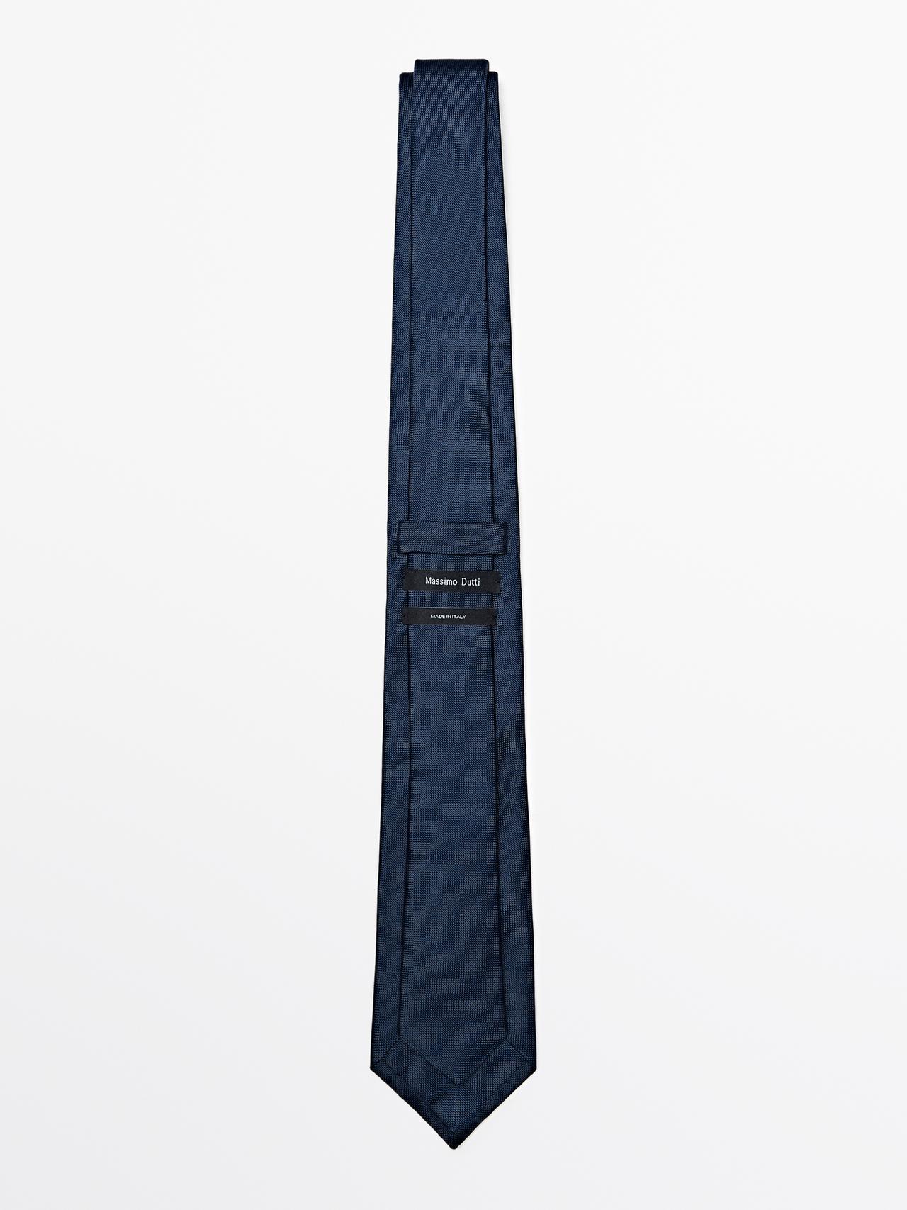 100% silk textured tie — Navy blue