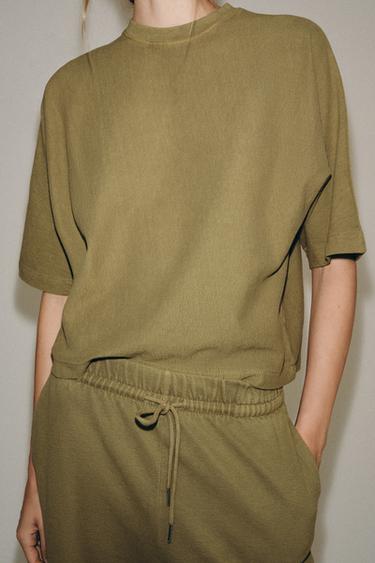 T-SHIRT MET KORTE MOUWEN EN VERWASSEN LOOK - Olijfgroen van Zara
