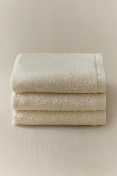 PACK OF HIGH-QUALITY COTTON HAND TOWELS (PACK OF 3) - Ivory by Zara - Image 5