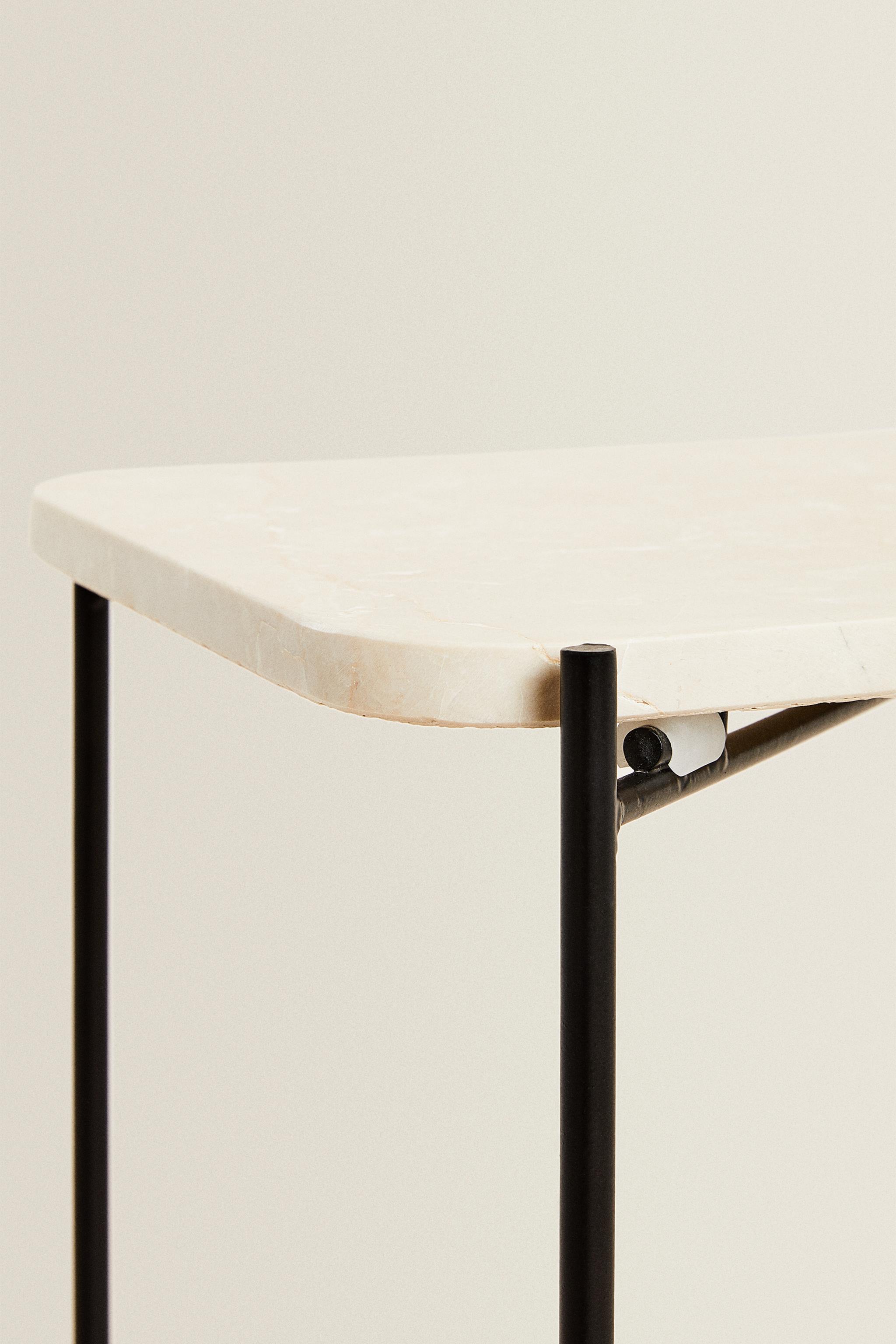 ZARA HOME ザラホーム 大理石円形テーブル 直径約45cm ZARA HOMEのオシャレな大理石のラウンドテーブルが入荷です