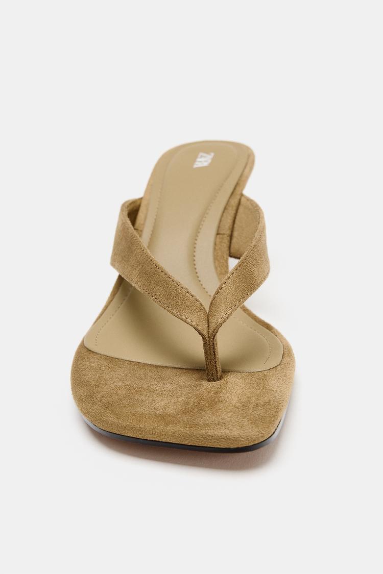 Sandalias de cuña transparentes 4