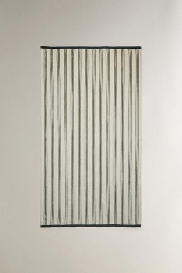 VELOUR BEACH TOWEL WITH CONTRAST STRIPES - Grey green by Zara