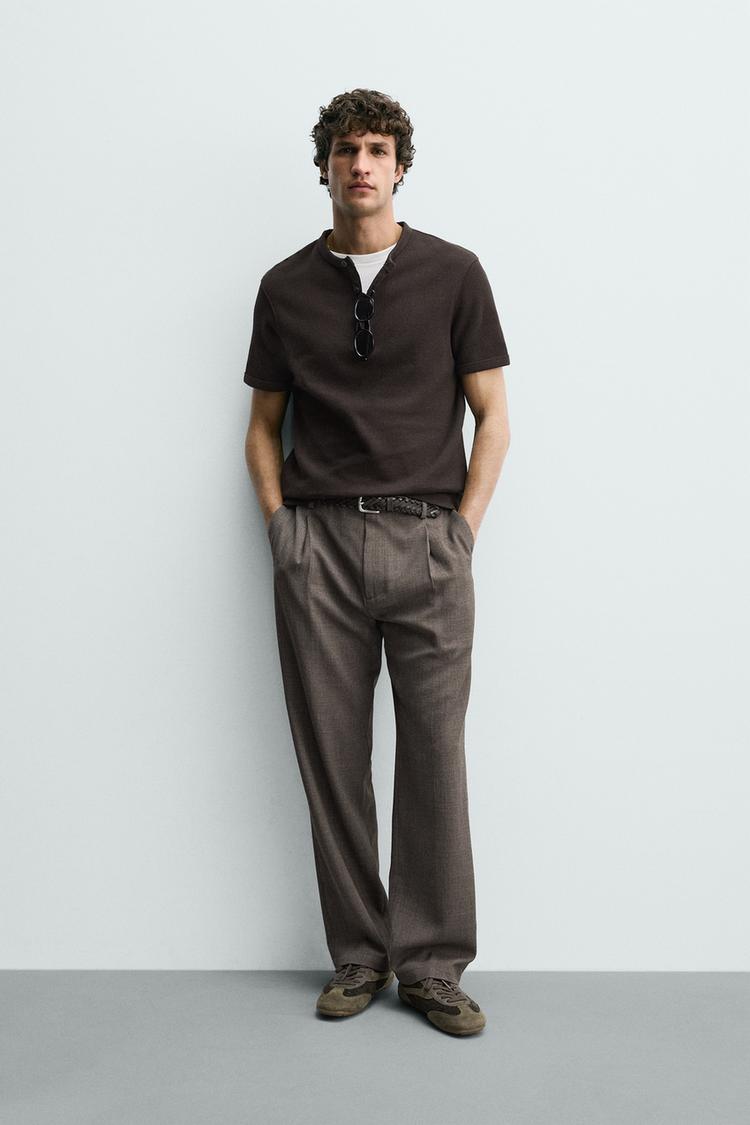 DOKULU HENLEY YAKA T-SHIRT