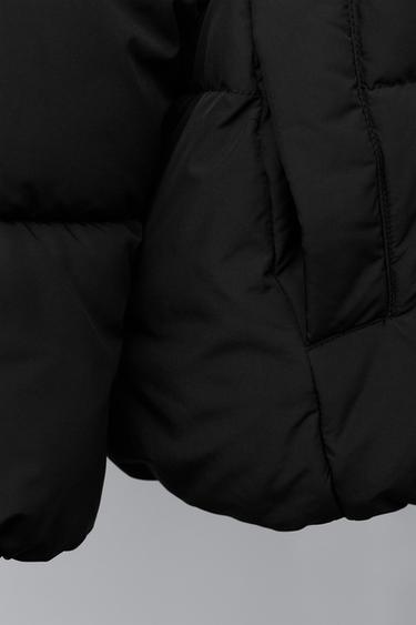 STEPPJACKE MIT KAPUZE - Schwarz von Zara