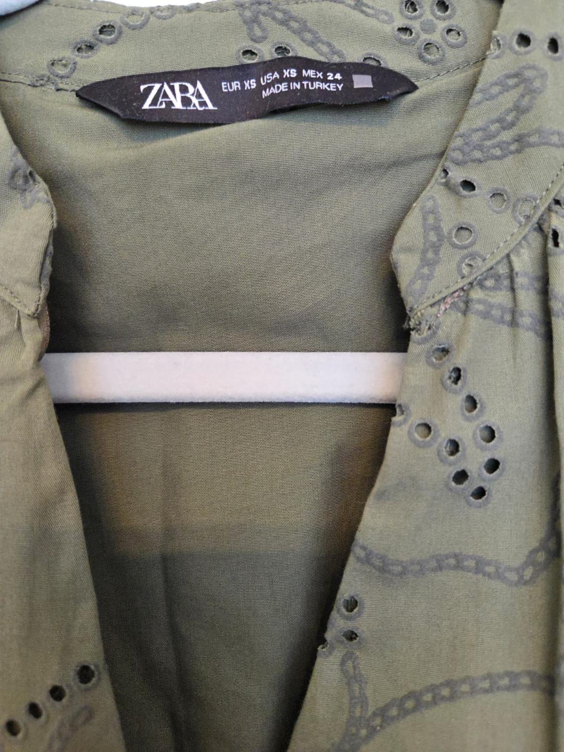 RUBBERIZED EMBROIDERY SHORT DRESS - Image 4