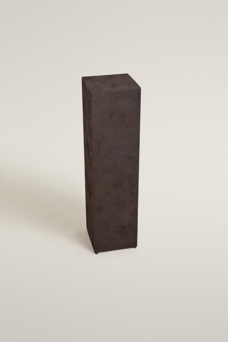 LONG METAL PEDESTAL — Black