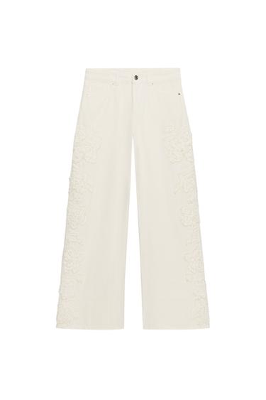 Z1975 WIDE LEG JEANS MIT MITTELHOHEM BUND UND BLUMENSTRUKTUR - Sandfarben von Zara