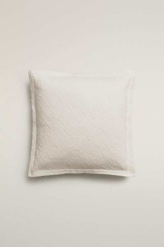 GEOMETRIC PATTERN CUSHION COVER - Ecru by Zara - Image 0