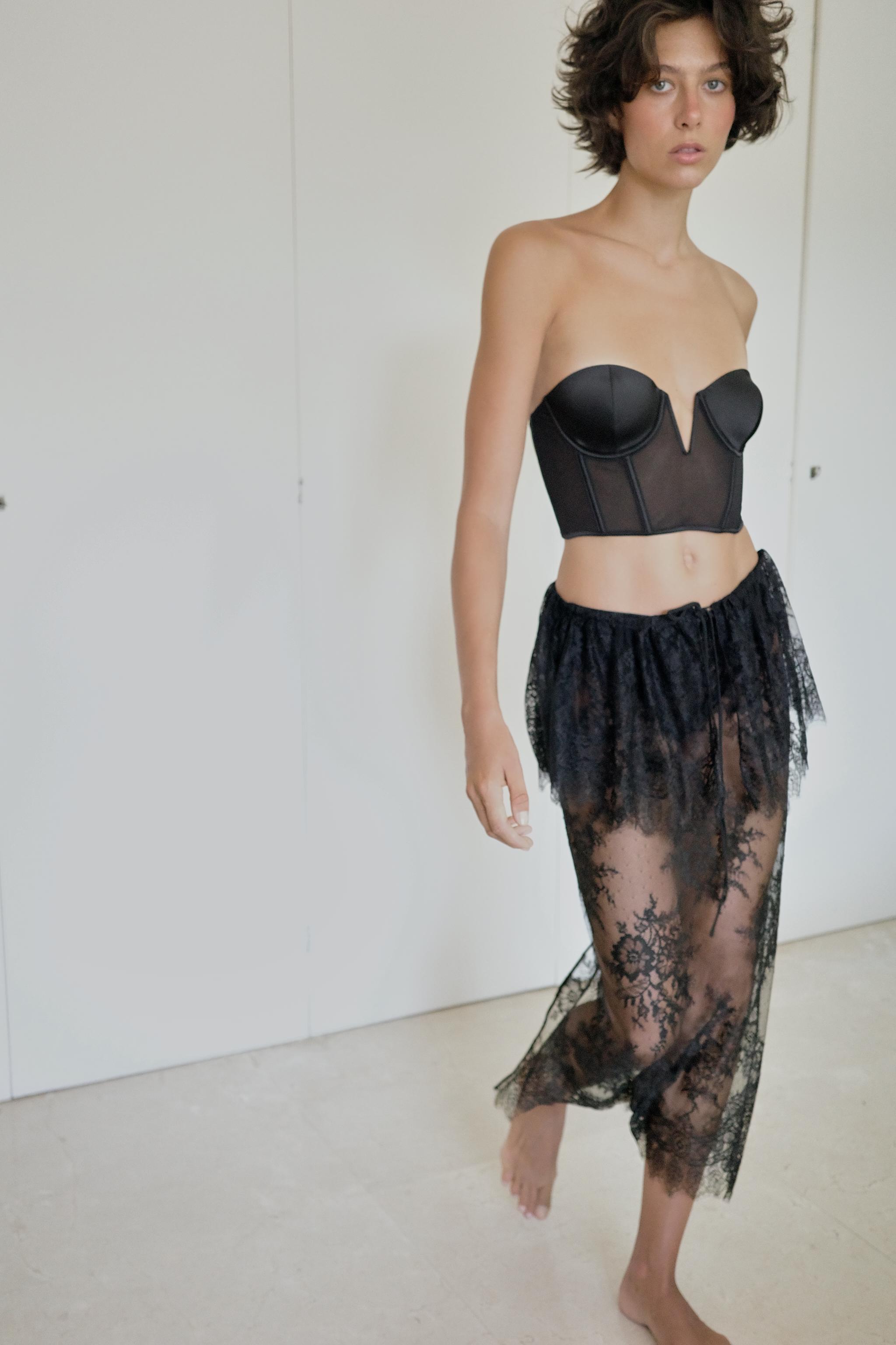 Корсет, на косточках, атлас — Zara
