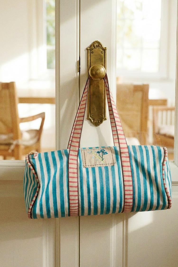 BOLSO BOWLING RAYAS BORDADOS