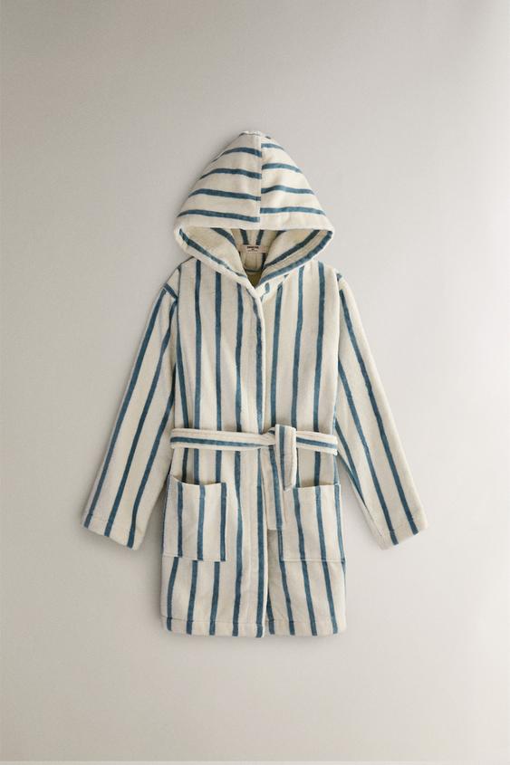 ROUPÃO DE VELUDO COM LISTRAS LARGAS - Azul / Branco | ZARA Brasil