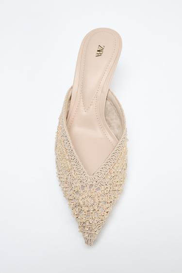 CHAUSSURES OUVERTES À L'ARRIÈRE À DÉCORS - Blanc écru de Zara