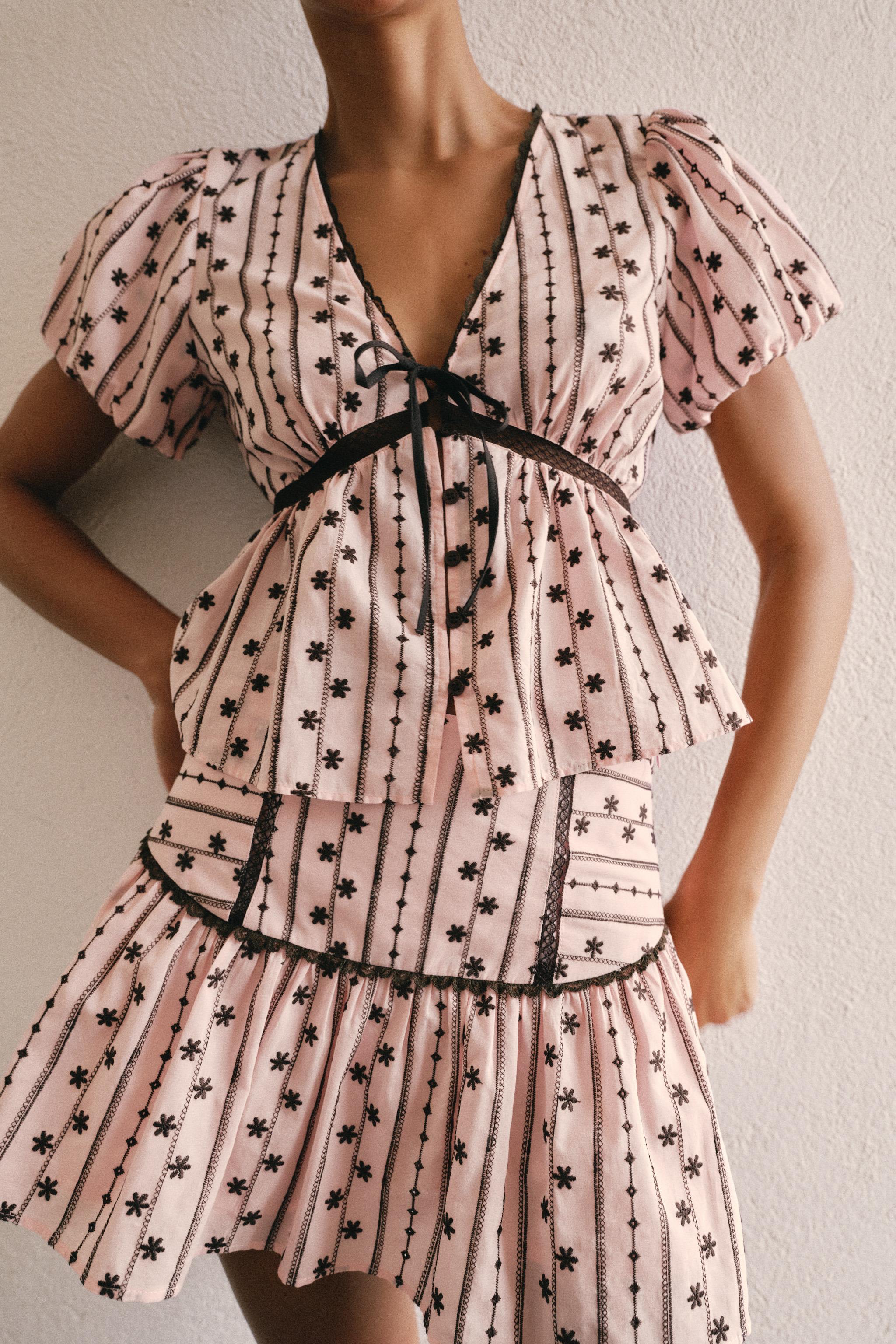 EMBROIDERED TIE TOP — Pink