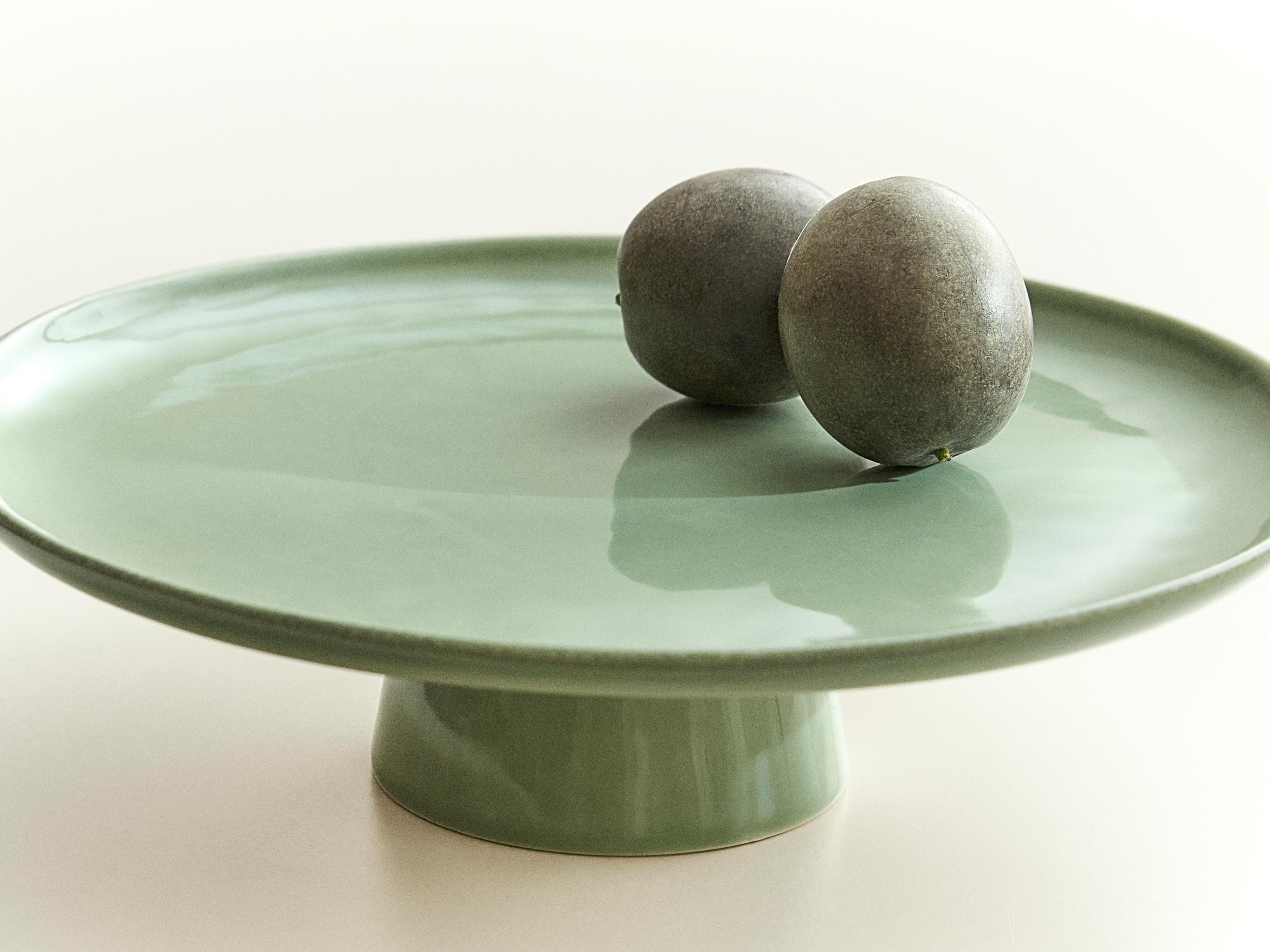 STONEWARE CAKE DISH — Green