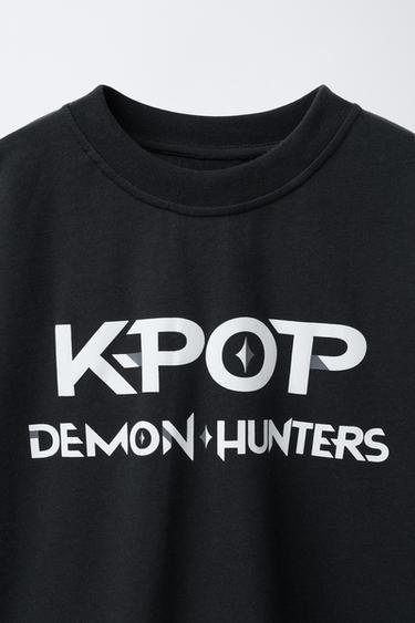 T-SHIRT IMPRIMÉ KPOP DEMON HUNTERS™ NETFLIX © - Gris anthracite de Zara - Image 2