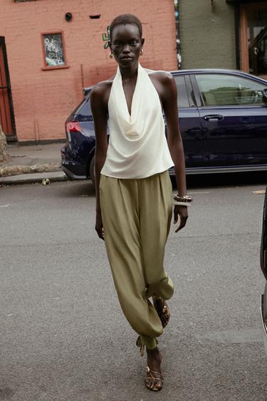 TOP HALTER BRILLANT - Écru de Zara - Image 3