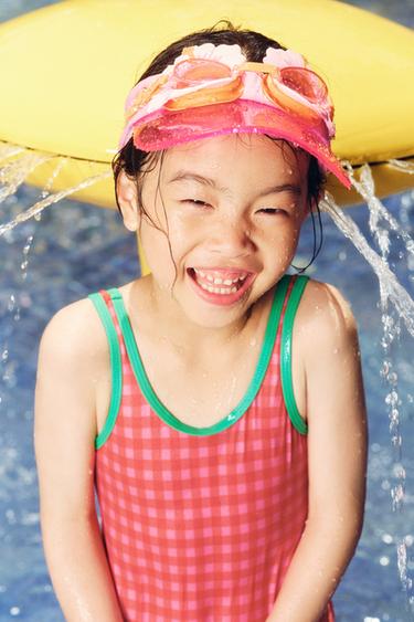 HIBISCUS SWIMMING GOGGLES - Pink by Zara