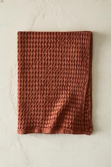 WAFFLE-KNIT COTTON TEA TOWEL X COLLAGERIE - Brown by Zara