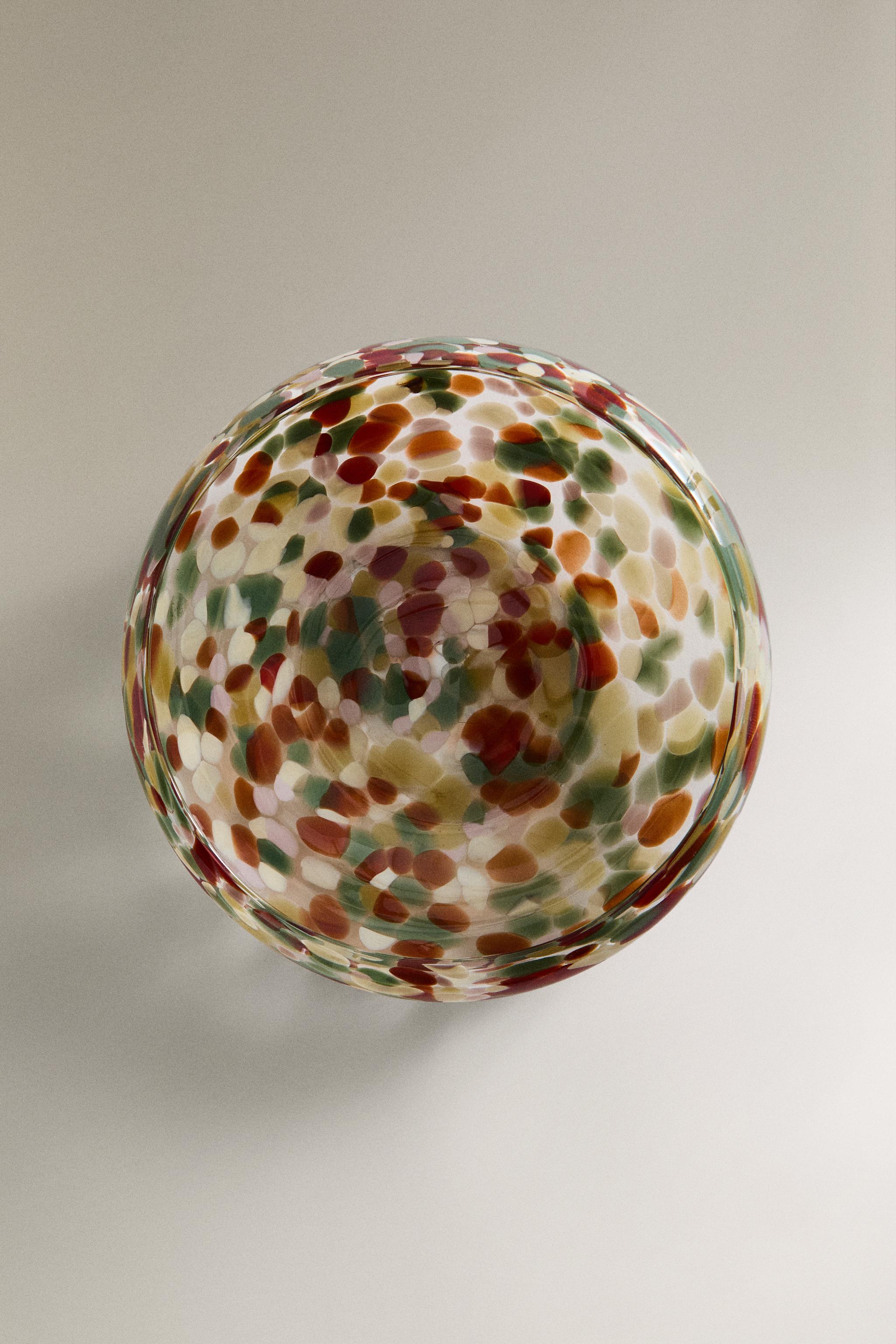 COLORED POLKA DOT TABLE CENTER