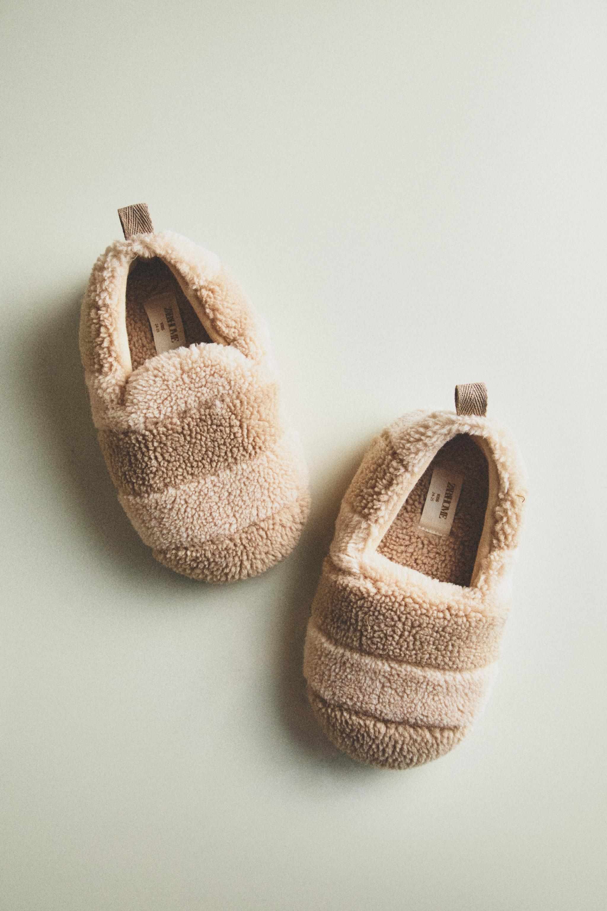 CHAUSSONS ENFANT EFFET MOUTON