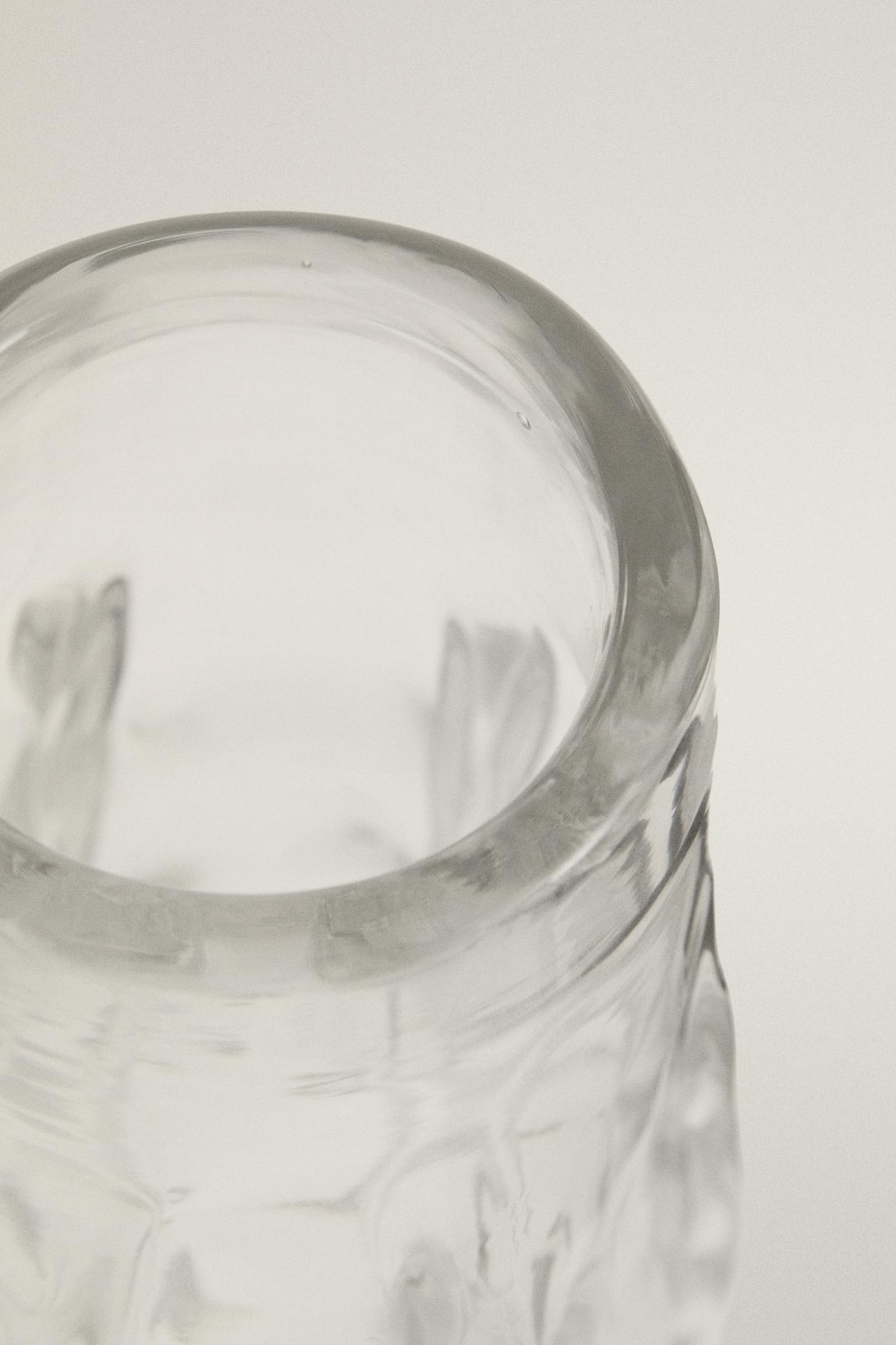 DECORATIVE GLASS VASE — Transparent