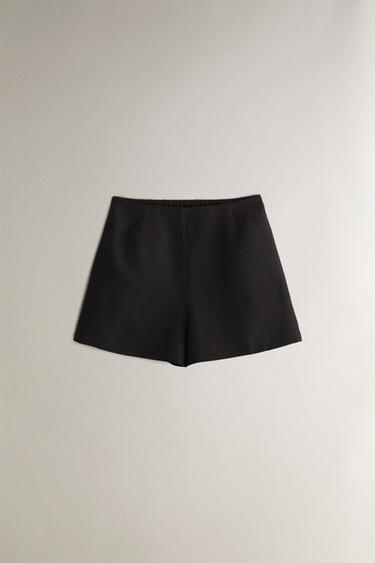 شورت كتان - رمادي داكن الخاص بـ Zara