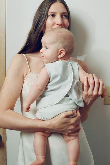 КОМПЛЕКТ БРОДИРАНА РИЗА И БИКИНИ - Пастелносин от Zara