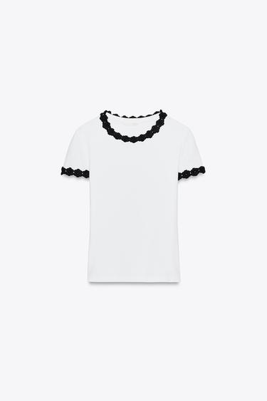 FLOWER DETAIL T-SHIRT - White by Zara