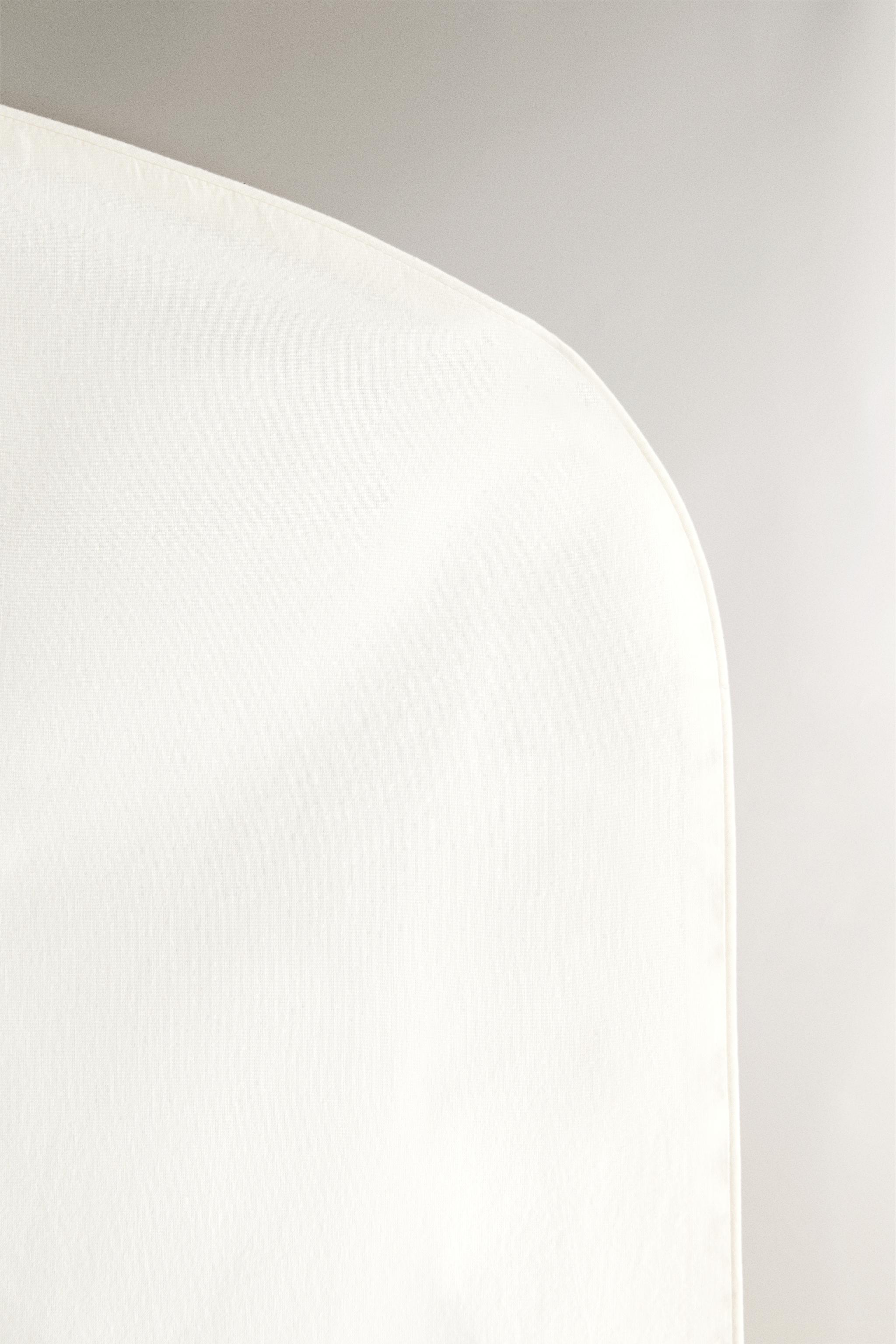 EMBROIDERED COTTON GARMENT BAG