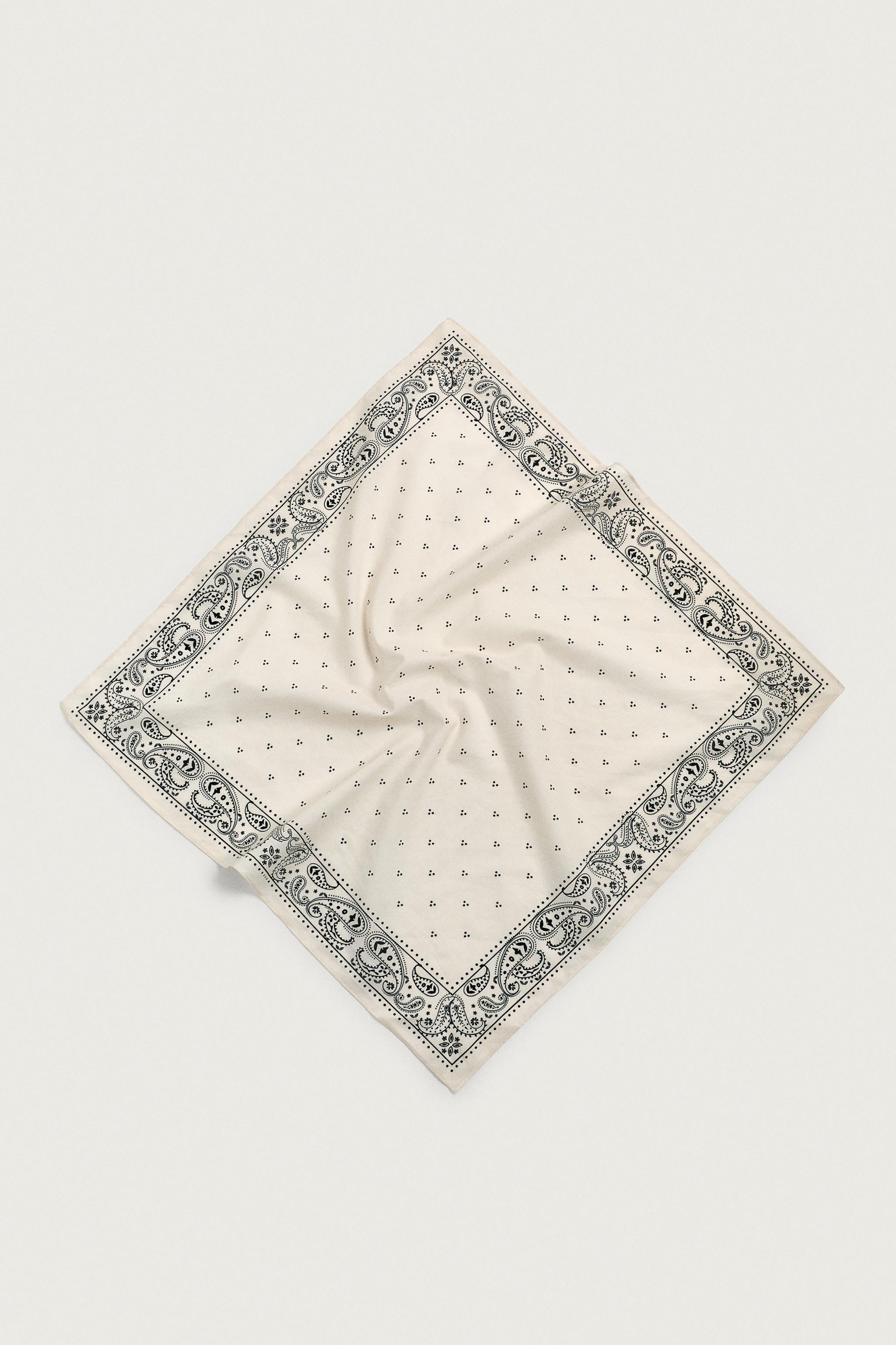 PAISLEY PRINT BANDANA — Ecru