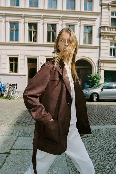 VESTE EFFET DAIM CEINTURE - Marron de Zara