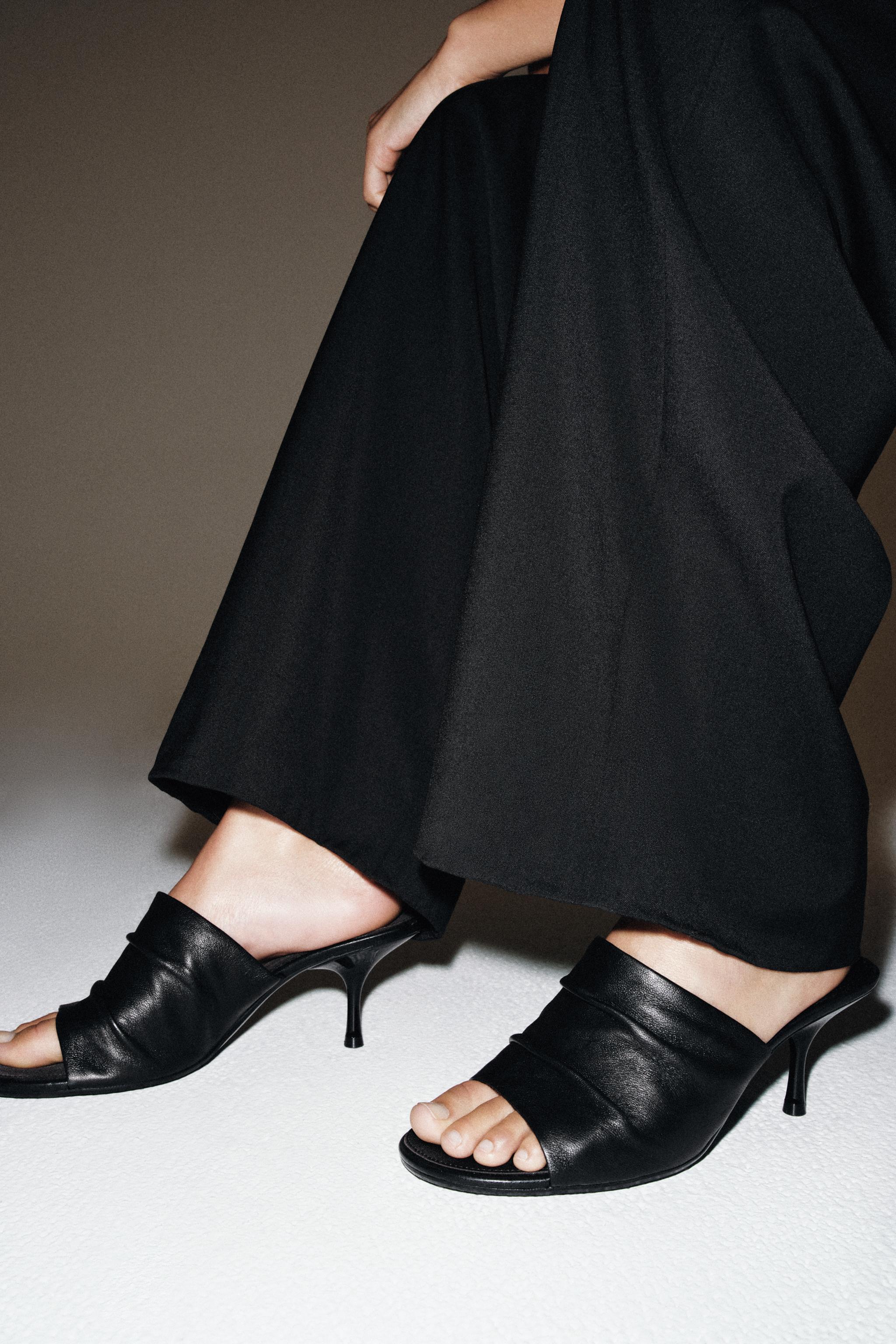 Женские сандалии Zara LEATHER HEEL SANDAL — фото 2