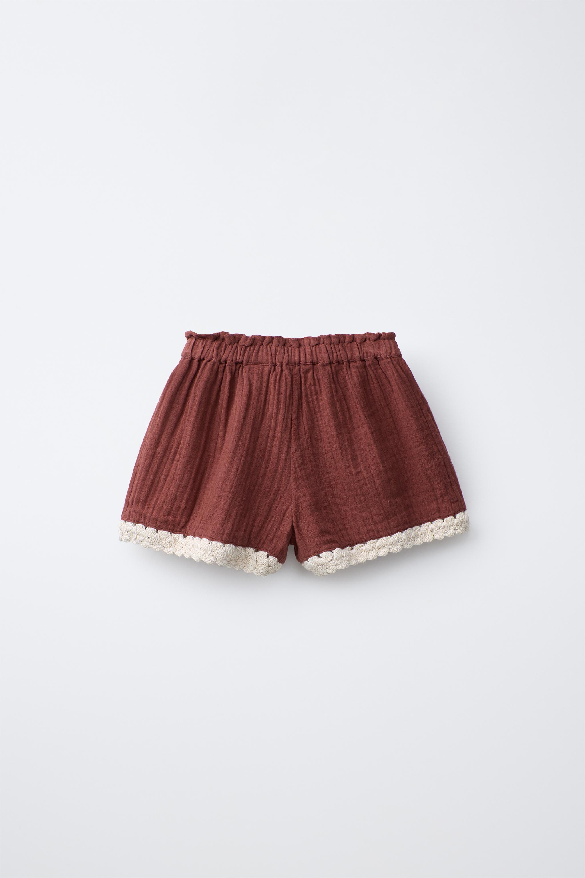 BERMUDA TEXTURÉE EN CROCHET