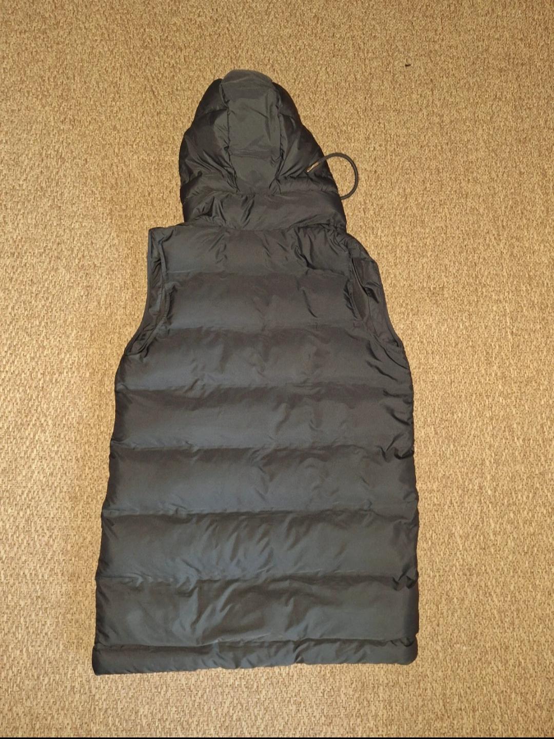 SEAMLESS QUILTED GILET WITH WATER AND WIND PROTECTION - Image 3