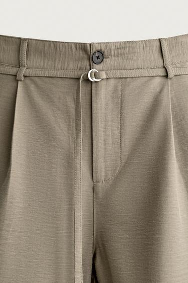 BERMUDA RELAXED FIT À PLIS ET CEINTURE - Marron clair de Zara - Image 8