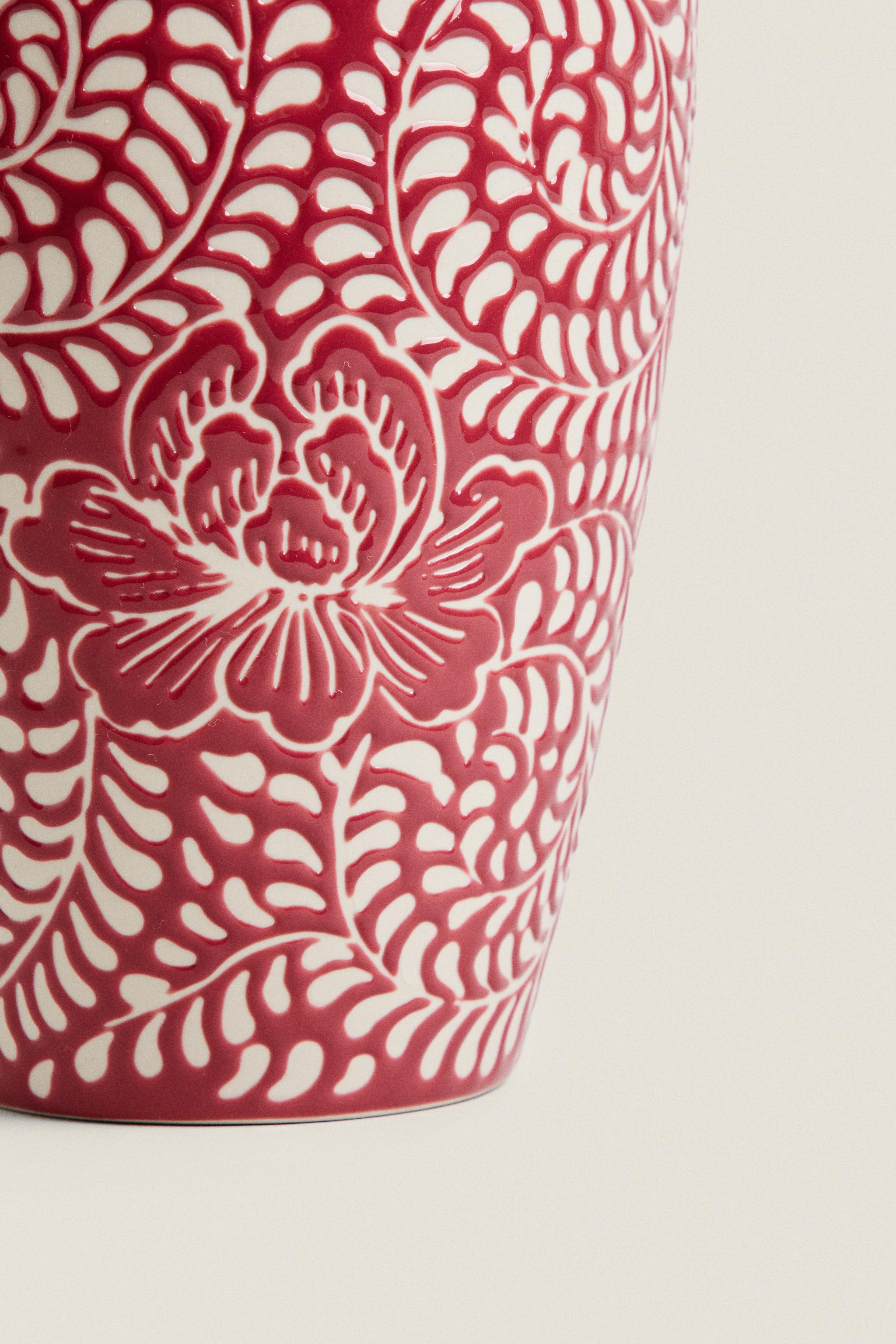 紅色陶瓷花瓶