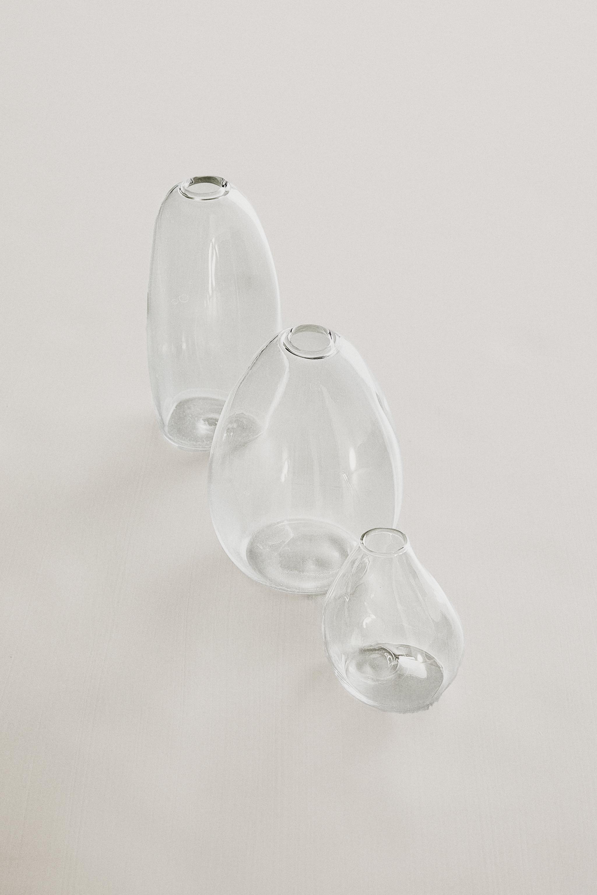 VASE EN VERRE IRRÉGULIER PETIT FORMAT