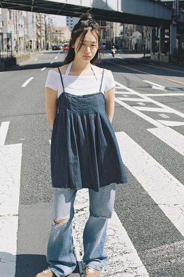 ショート デニム TRF ワンピースネイビーブルーZaraのショート デニム TRF ワンピース - ネイビーブルー 
