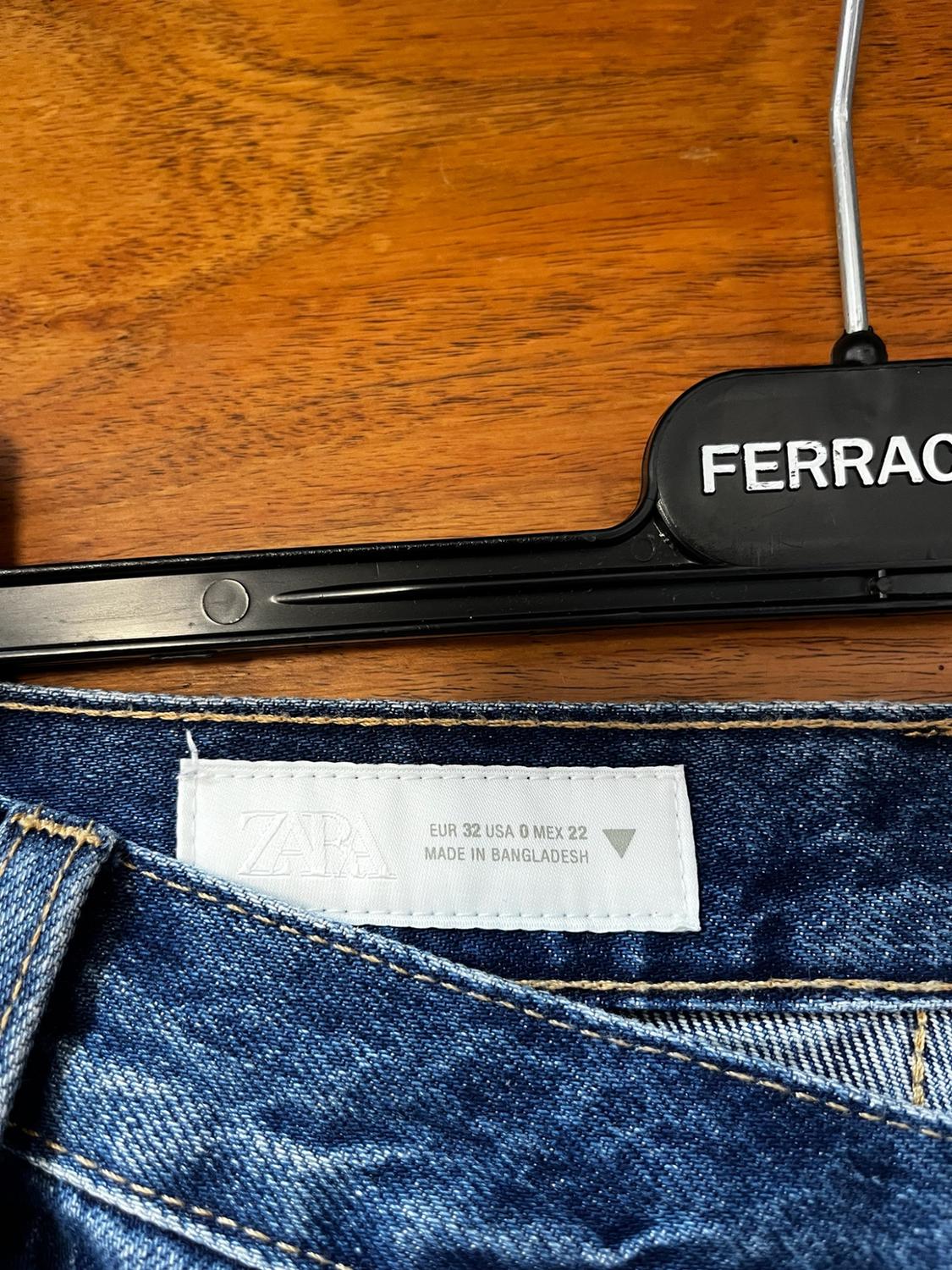 TRF WIDE-LEG CROSSED WAIST HIGH-WAIST JEANS - Image 4