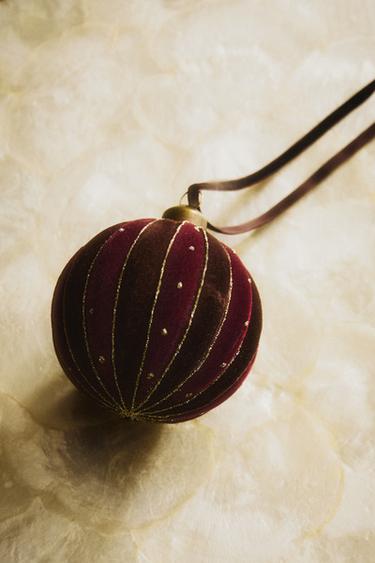 VELVET BAUBLE CHRISTMAS TREE DECORATION - GARNET by Zara - Image 4