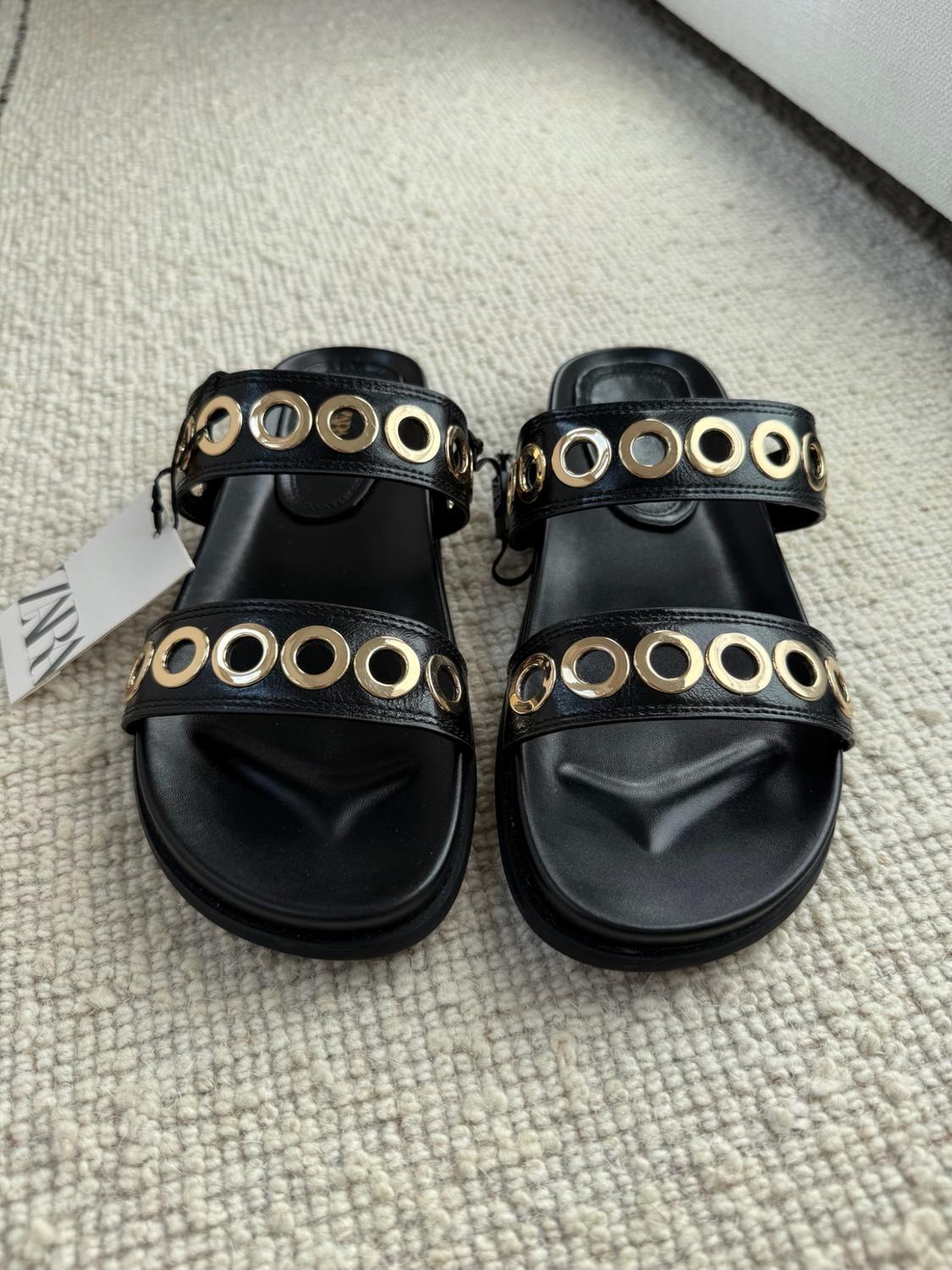 FLAT SLIDER SANDALS WITH APPLIQUÉS - Image 2